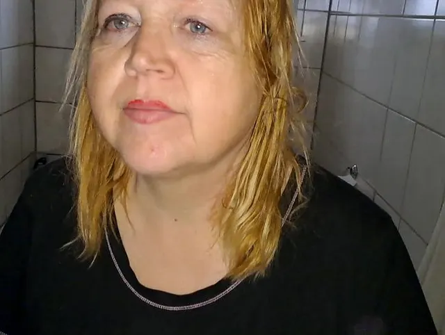 pipi machen am Morgen (Softcore)