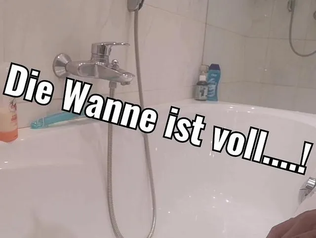 Die Wanne vollgepisst!