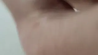 Beim Fingern gepinkelt