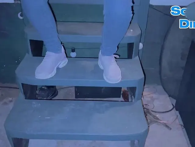 Ich habe es wieder getan! Ich liebe einfach das geile Gefühl wenn ich meine Jeans pisse….
