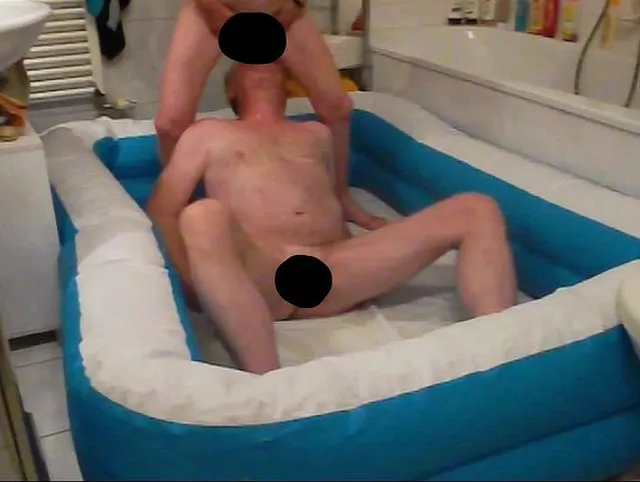 Bea pisst Mario in den Mund