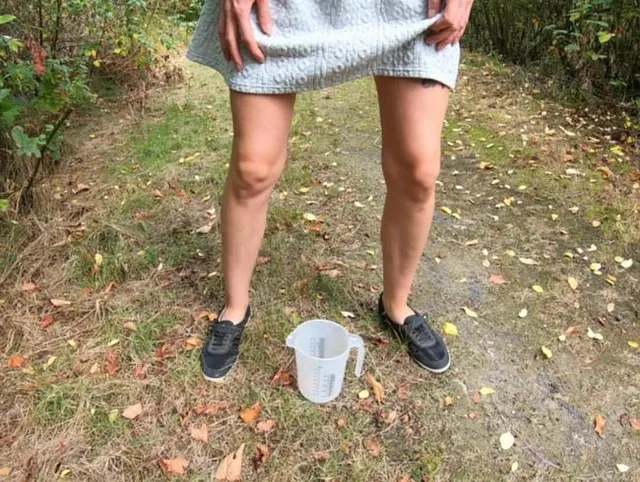 Userwunsch Messbecherpiss Teil 2