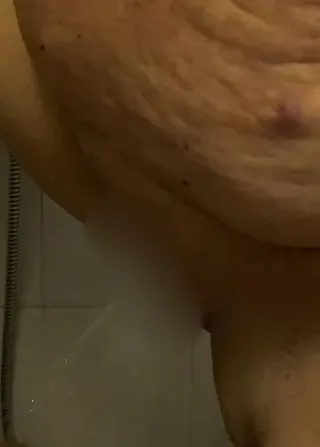 Natursekt in der Dusche