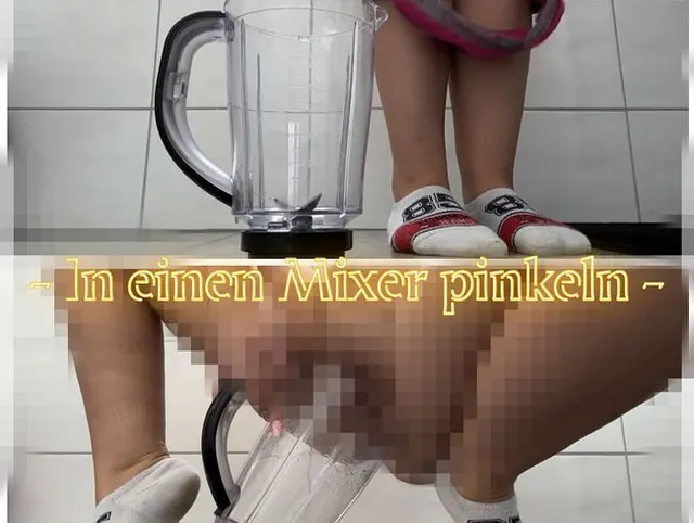 Ich pinkel in einen Mixer! Komplett dunkel gelbes Urin!