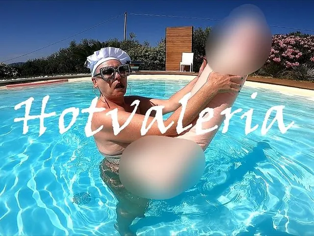 Bath and piss fun