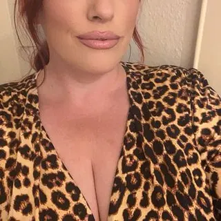 Profilbild von CurvyliciousMom