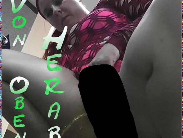 Von oben herab gepisst!!
