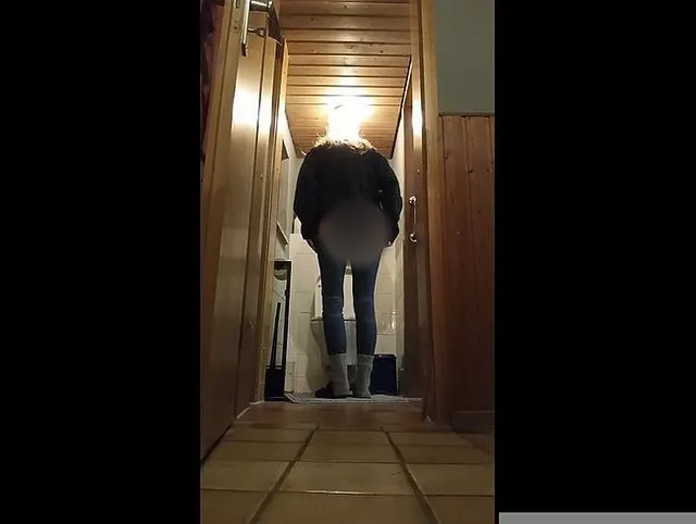 Erklärvideo, wenn Mann im Stehen pisst,ist primitiv