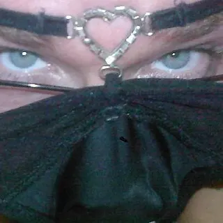 Profilbild von C-R-O-W