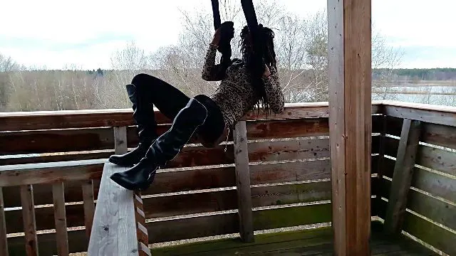 Fingern und Pissen im Turm