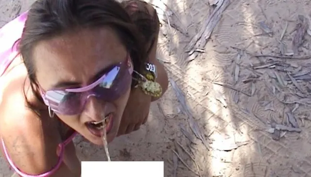 Katka pisst