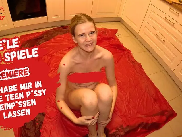 Geile Perverse Piss Spiele! In die Teen Pussy reingepisst! Bis sie überläuft!