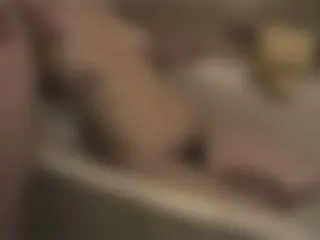 4 Minuten Pissen