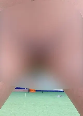 Und wieder in die Nylon gepinkelt