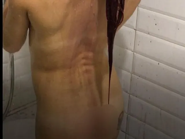 Ich bin dreckig in der Dusche