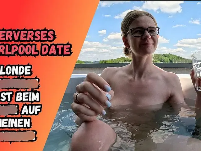 Teen Fotze pisst beim Ficken auf den Schwanz! Und leckt ihren Sekt ab! Ihr Cucki mein Sperma