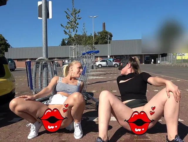 Public Piss Parade #12. Auf dem Parkplatz vor dem Supermarkt